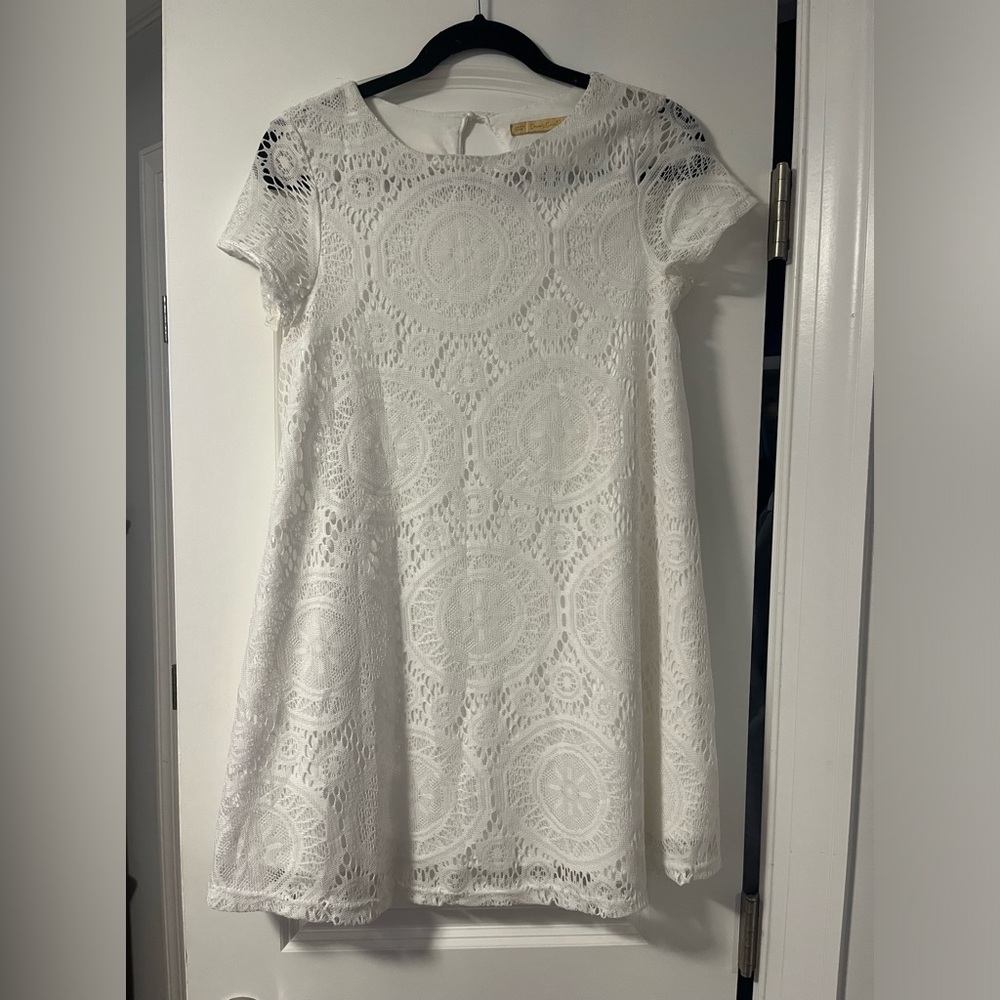 WHITE LACE DRESS WOMENS SIZE MEDIUM